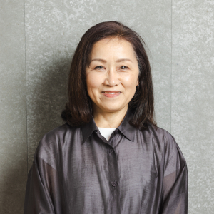 スタッフの声を語る女性社員