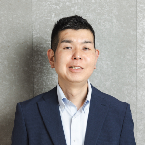 スタッフの声を語る男性社員